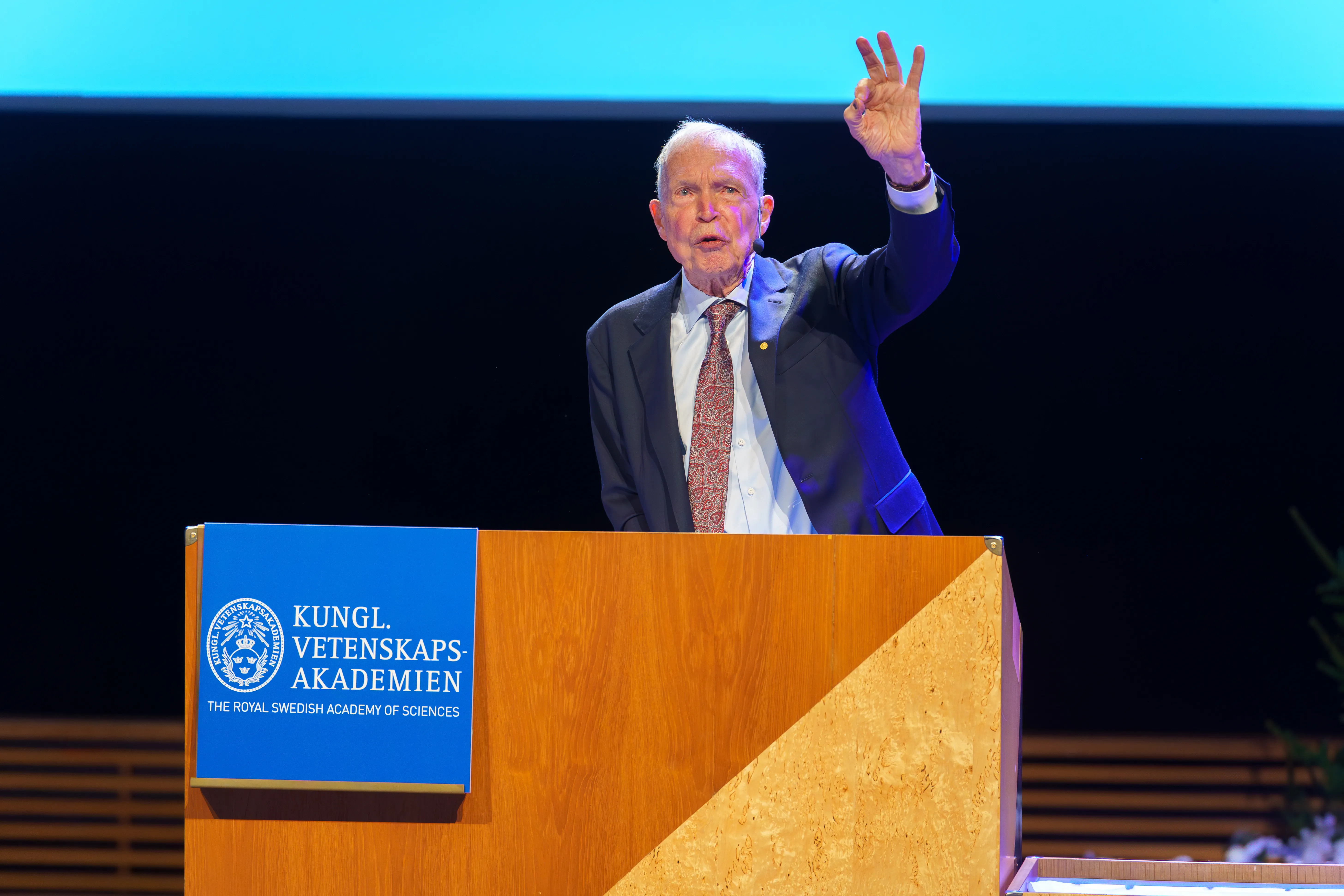John Hopfield speaking at the 2024 Nobel Lectures in Stockholm